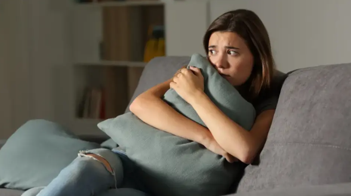 [Михаил Владимирский] Социальная тревожность и социофобия у подростков (2020)