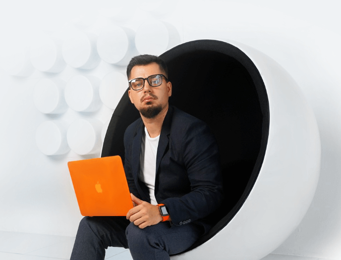 [Антон Маркин] Ай Болит (2022)