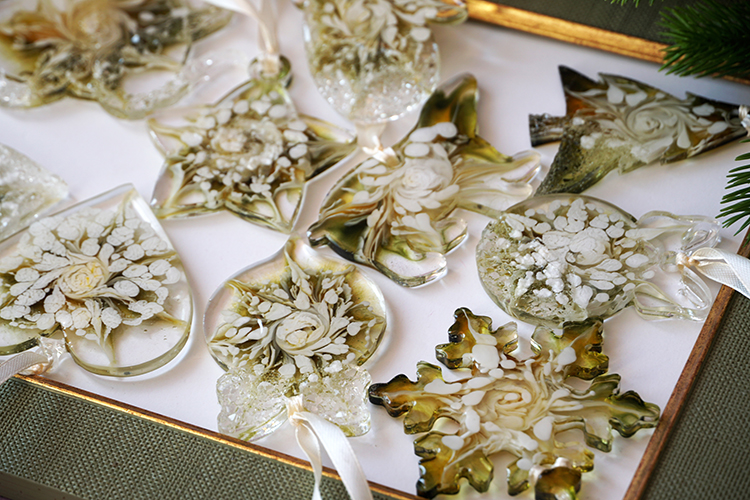 [Rusalina_cernit] Ёлочные игрушки из эпоксидной смолы (2024)