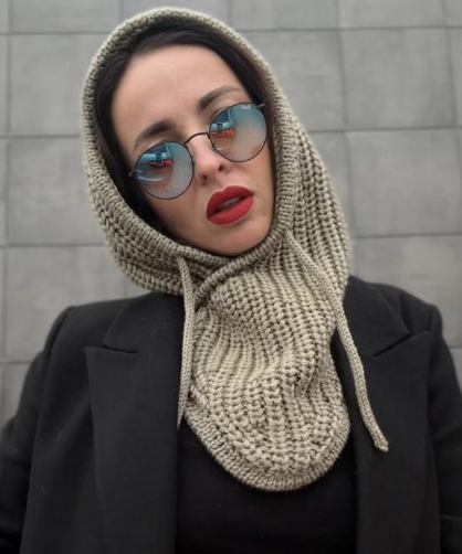 [Вероника Елевич] [grenka87knit] Капор на кнопках (2023)